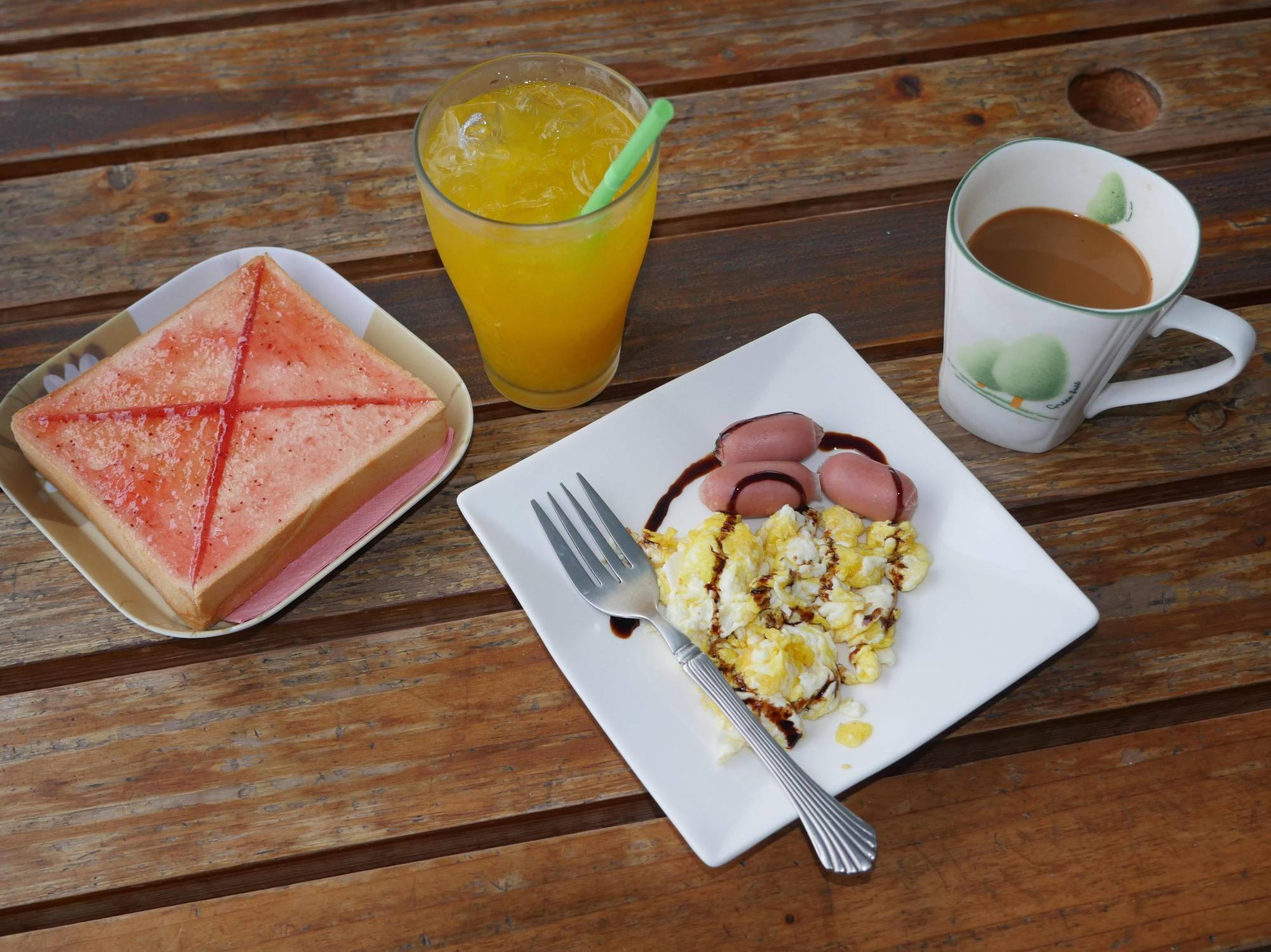 綠島 綠堤濱海旅店 Acomodação com café da manhã Ilha Verde Exterior foto